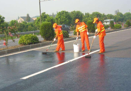 黄石 彩色路面喷漆维修改色的使用寿命有多长？